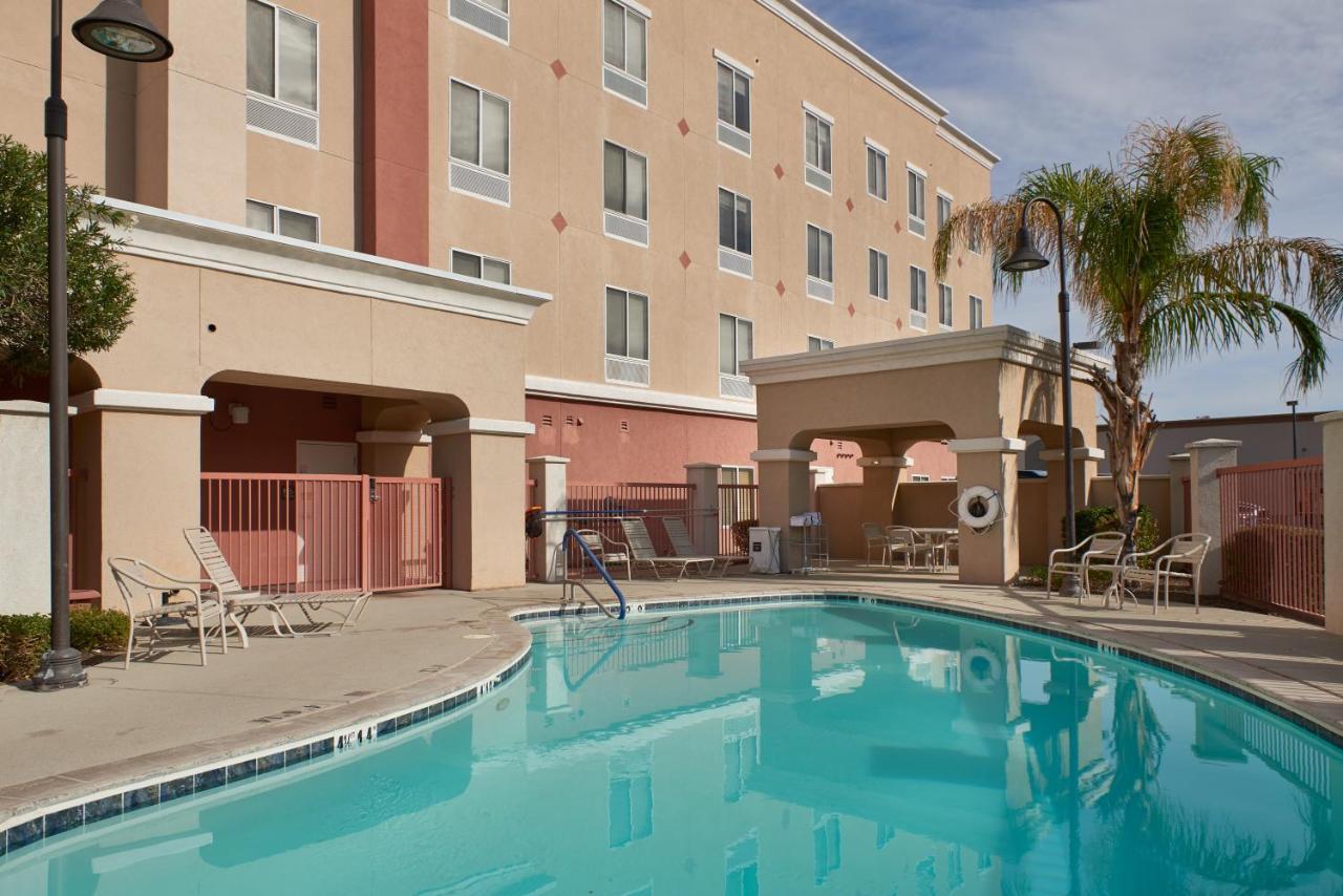 Hampton Inn & Suites Phoenix-Surprise Exteriör bild