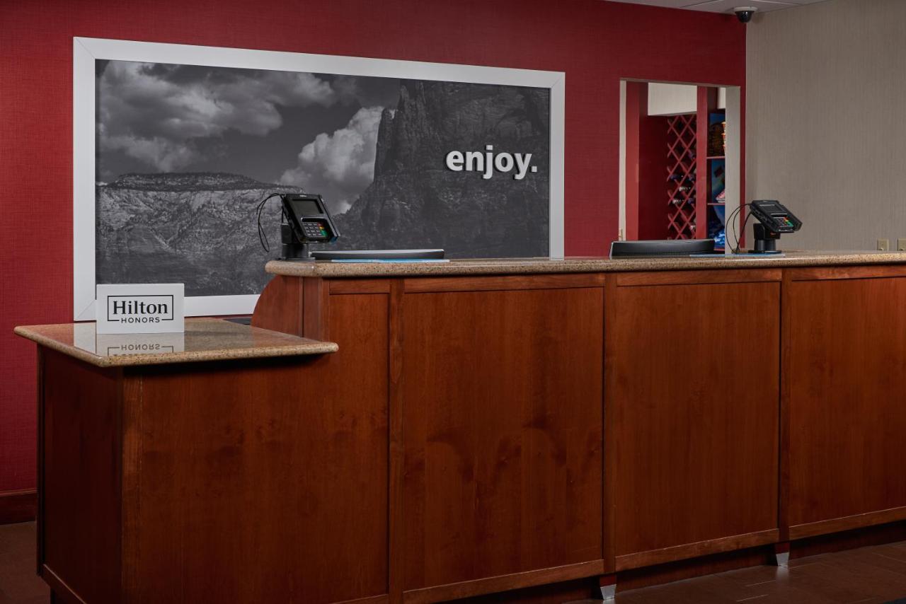 Hampton Inn & Suites Phoenix-Surprise Exteriör bild