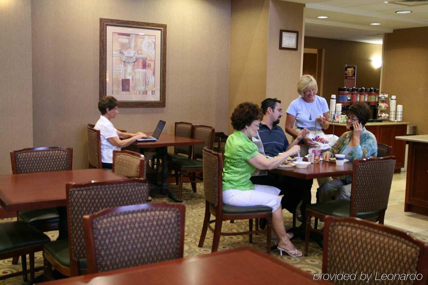 Hampton Inn & Suites Phoenix-Surprise Restaurang bild